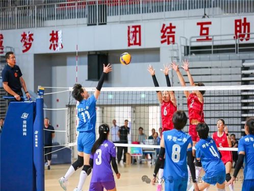 标题：自治区赛事我校女排再夺冠！
浏览次数：2718
发表时间：2025-08-10