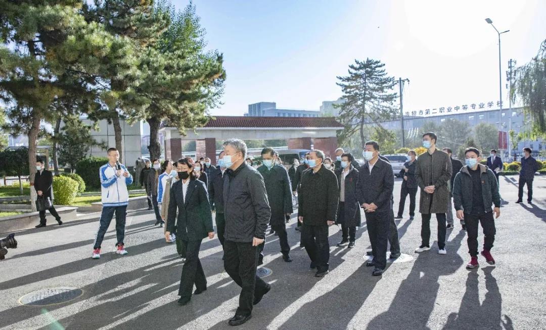 标题：全国政协教科卫体委员会调研组赴呼和浩特市第一中学开展体教融合专题调研
浏览次数：345
发表时间：2020-10-22